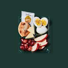 starbucks_protein_egg_and_gouda_box_lunch